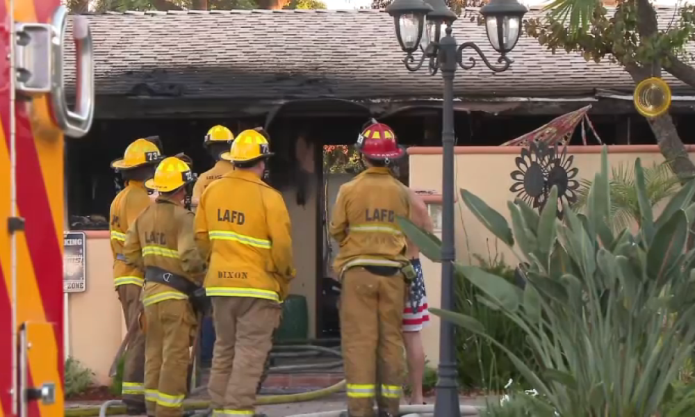 Cat killed, home destroyed in Reseda – NBC Los Angeles