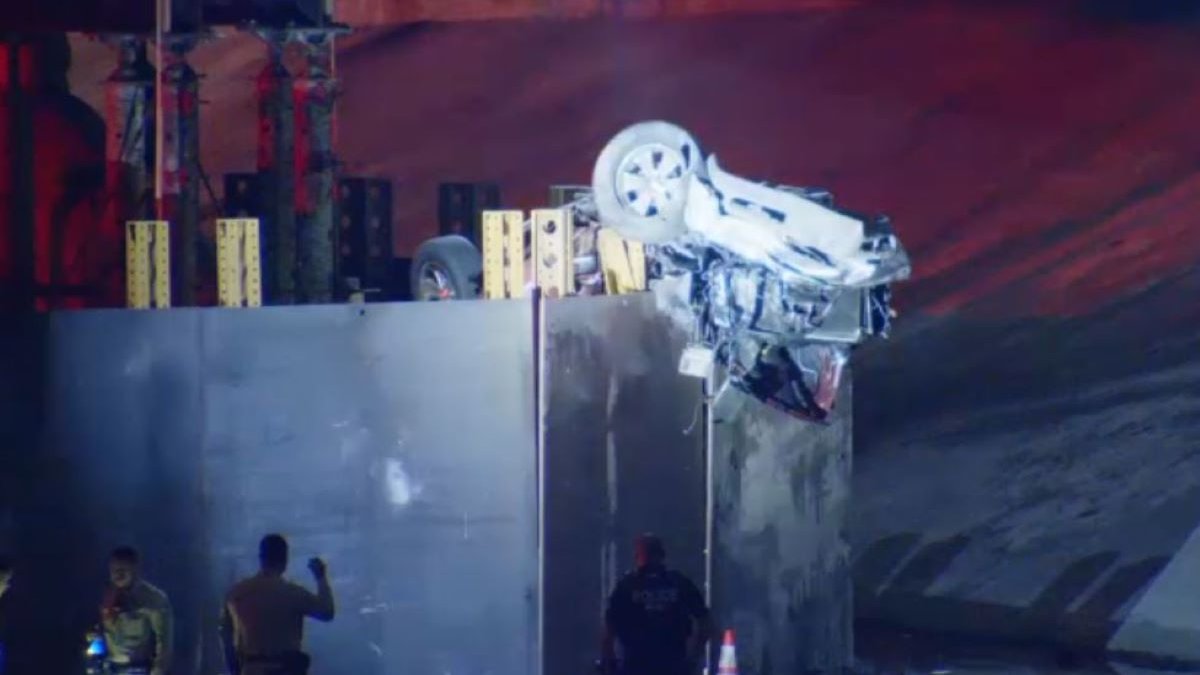 Driver killed in crash off freeway into El Monte riverbed – NBC Los Angeles