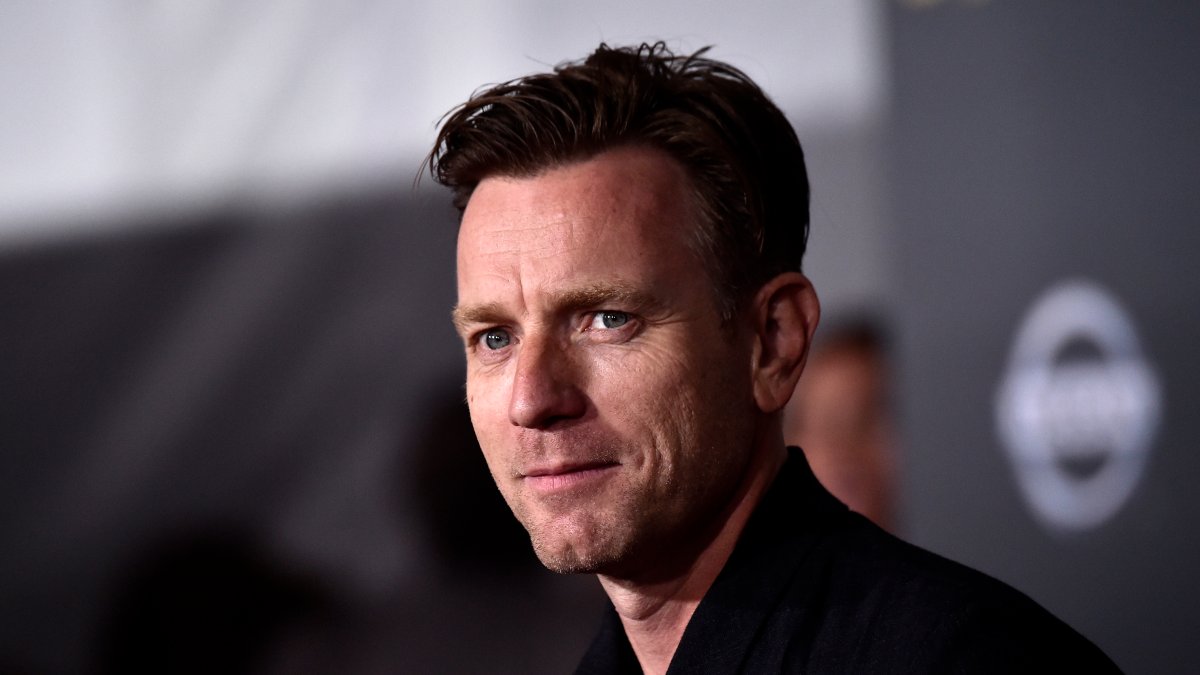 Ewan McGregor’s star unveiled on Hollywood Walk of Fame – NBC Los Angeles