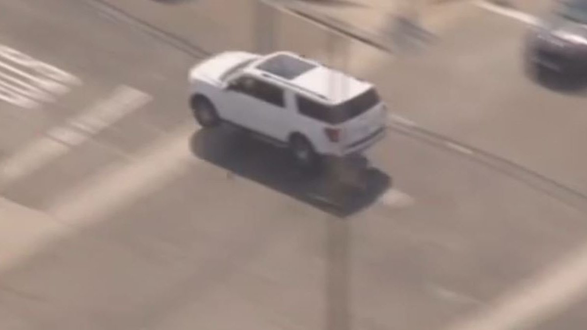 SUV goes airborne in LA chase – NBC Los Angeles