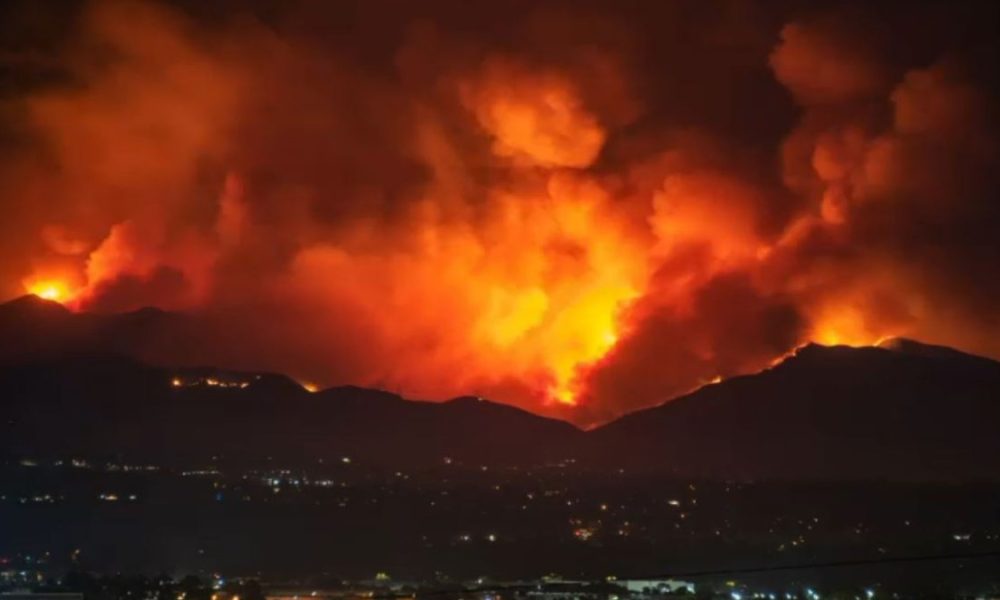 Timelapse video shows dramatic spread of Airport Fire – NBC Los Angeles