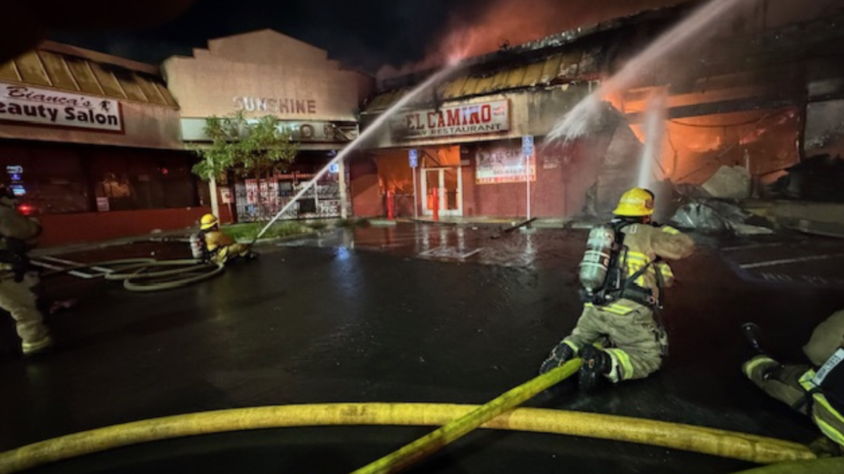 Whittier restaurant Pizzamania destroyed in fire – NBC Los Angeles