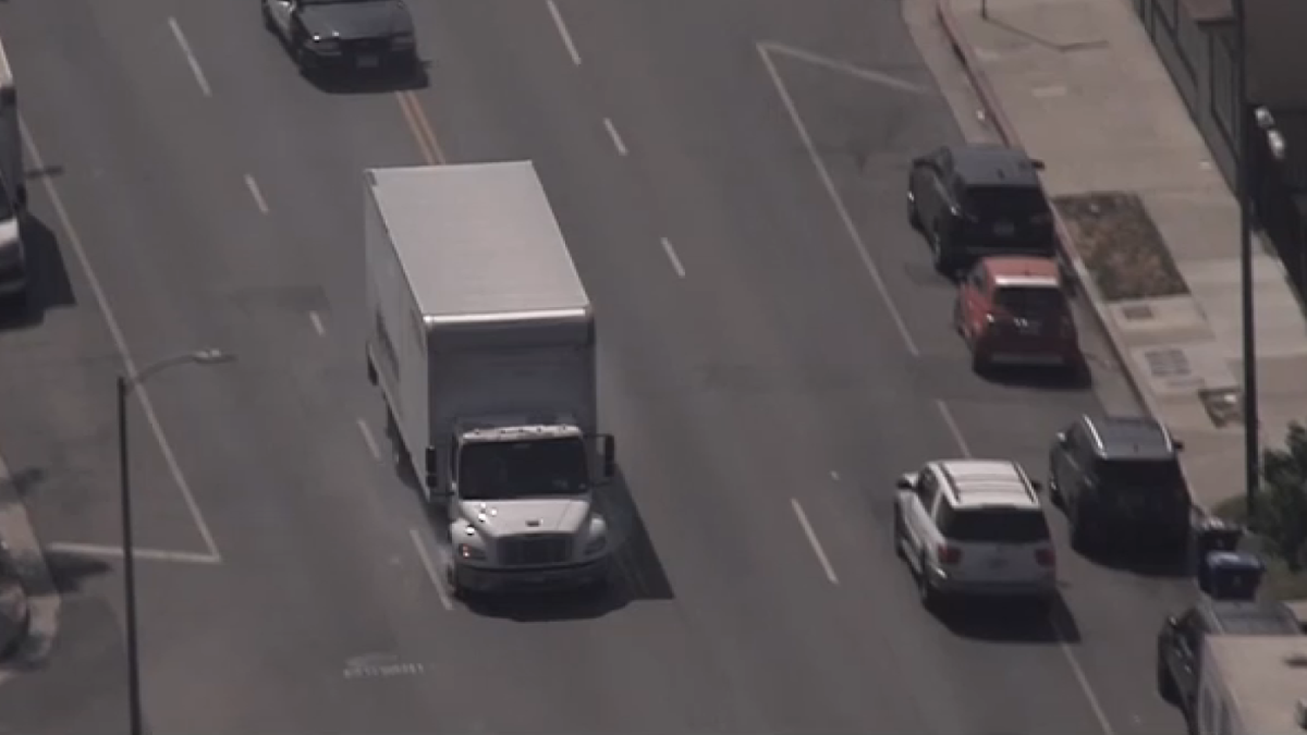 Box truck carjacking victim dies in South Los Angeles – NBC Los Angeles