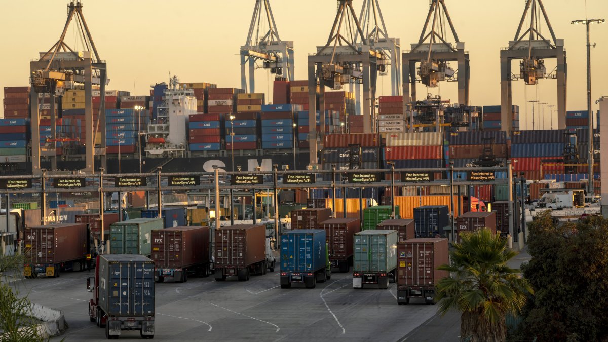 What the East and Gulf coast port strikes mean for the Port of LA – NBC Los Angeles