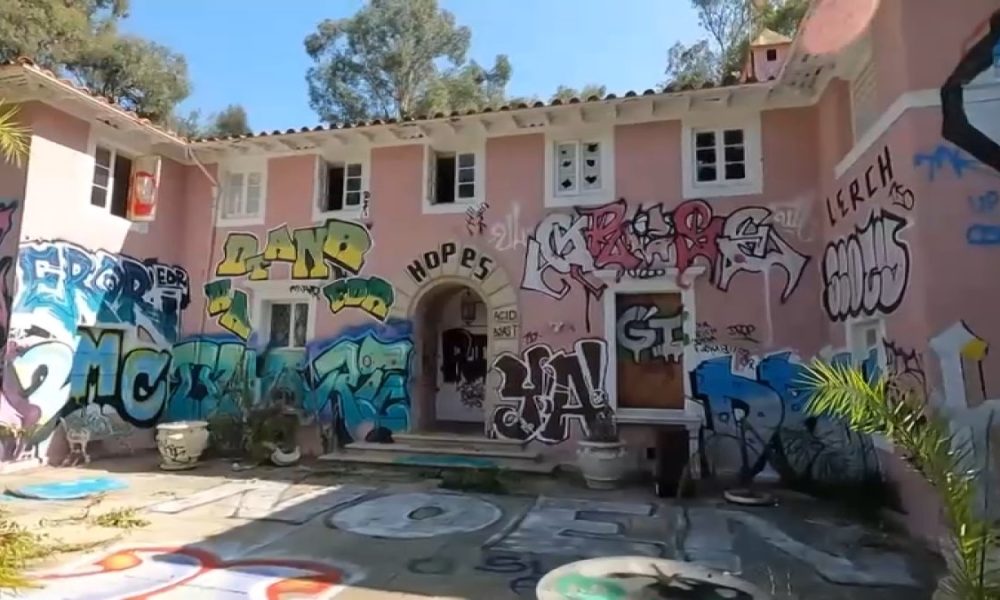 Bel Air property is the latest mansion targeted by vandals – NBC Los Angeles