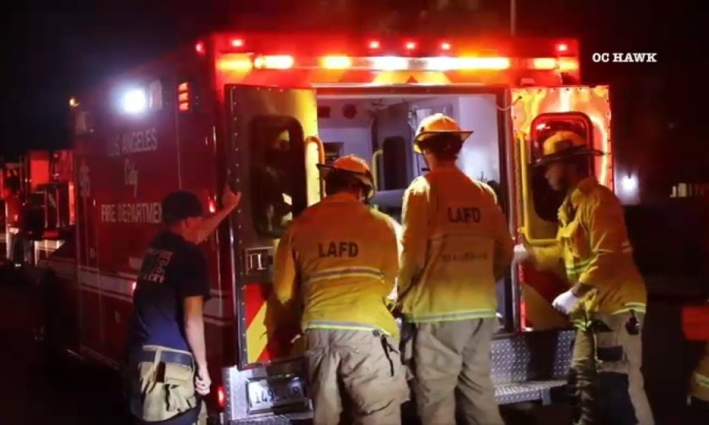 Double shooting leaves man dead in Canoga Park – NBC Los Angeles