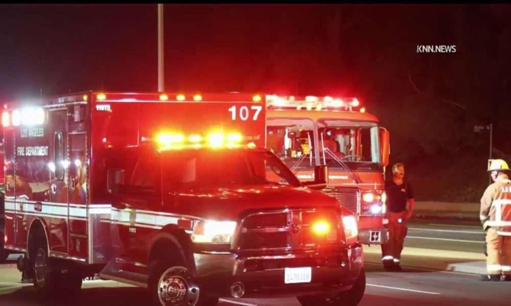 2 killed, 1 injured in Porter Ranch fatal crash – NBC Los Angeles