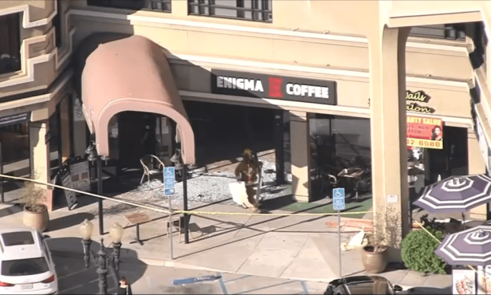 8 people injured after car slams into Tarzana strip mall – NBC Los Angeles