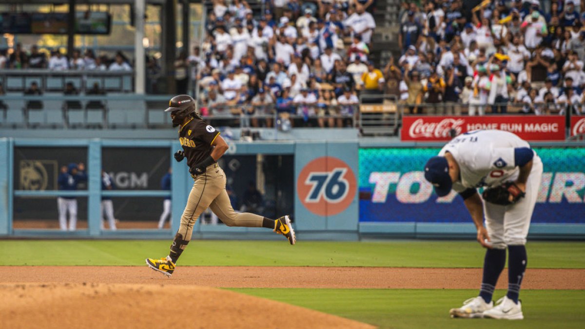 Dodgers no longer favorites in Division Series against Padres, World Series odds shift dramatically after blowout loss in Game 2 – NBC Los Angeles